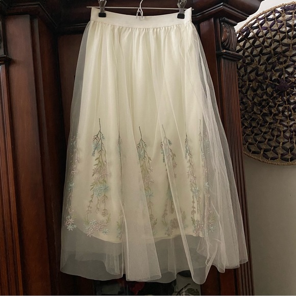Haute Monde Dresses & Skirts - Floral Embroidered Mesh Layered Midi Skirt sz S Fairy Cottage Festival Whimsy
